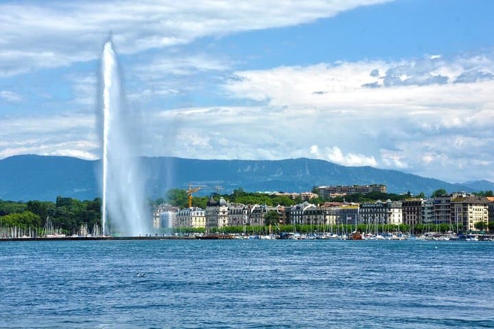 Private Boat Experiences on Lake Geneva