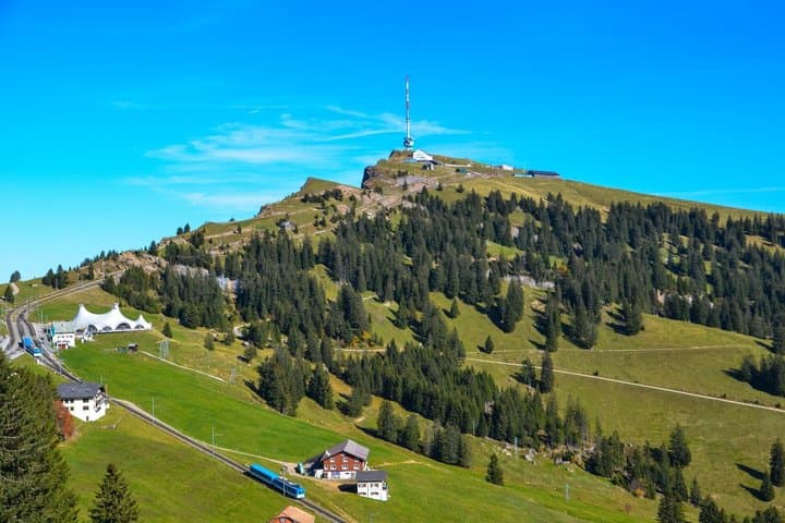 Private Tour from Zurich to Lucerne Via Zug and Kussnacht