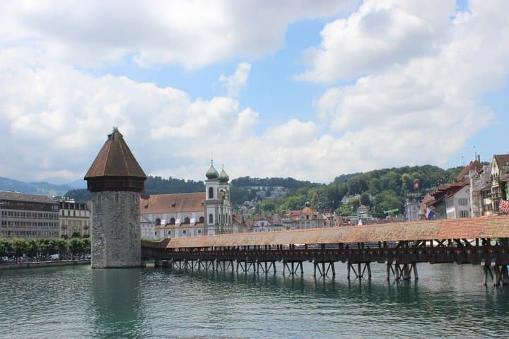 Private One Way Transfer from Zurich to Lucerne