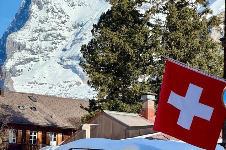 Private Trip to Grindelwald & Lauterbrunnen by Train from Zurich