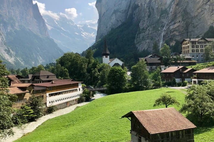 Private Trip to Grindelwald & Lauterbrunnen by Train from Zurich