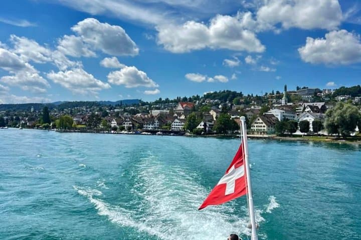 Zurich: 1-Hour Lake Zurich Cruise with Hotel Transfer