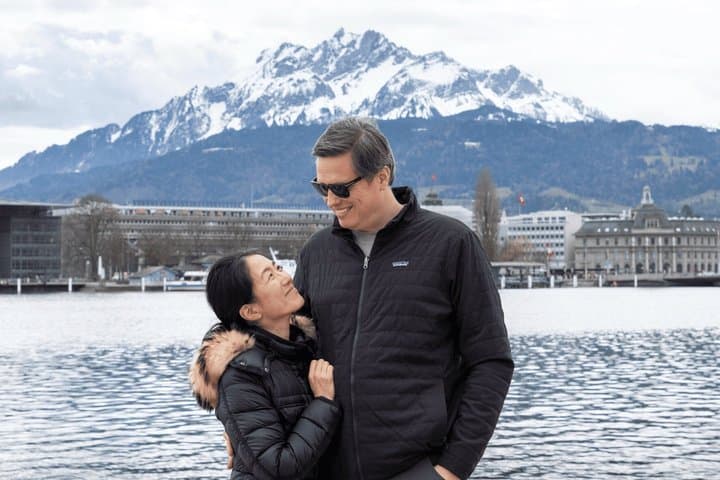 Lucerne: Lake Cruise and Old Town Tour with Guide & Photographer