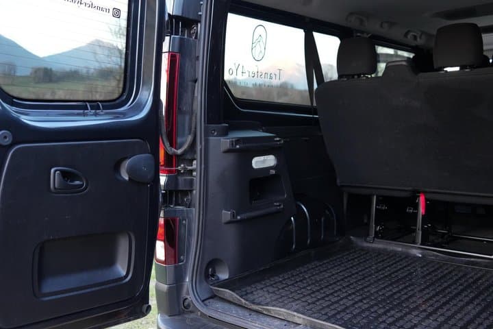 Geneva to Evian Les Bains Private Transfer