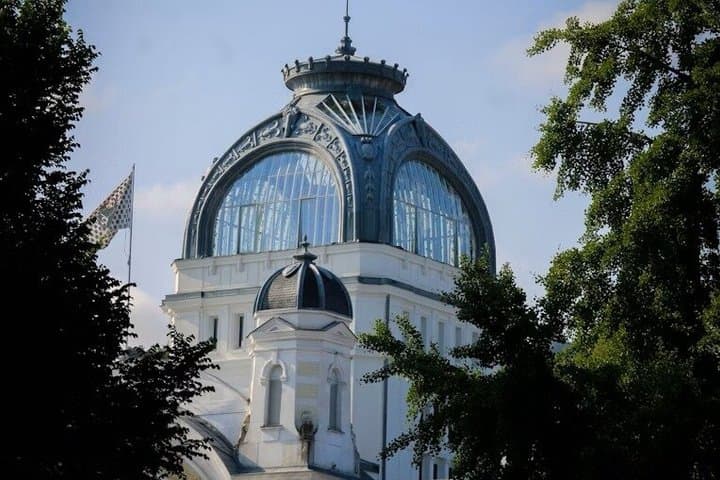 Geneva to Evian Les Bains Private Transfer