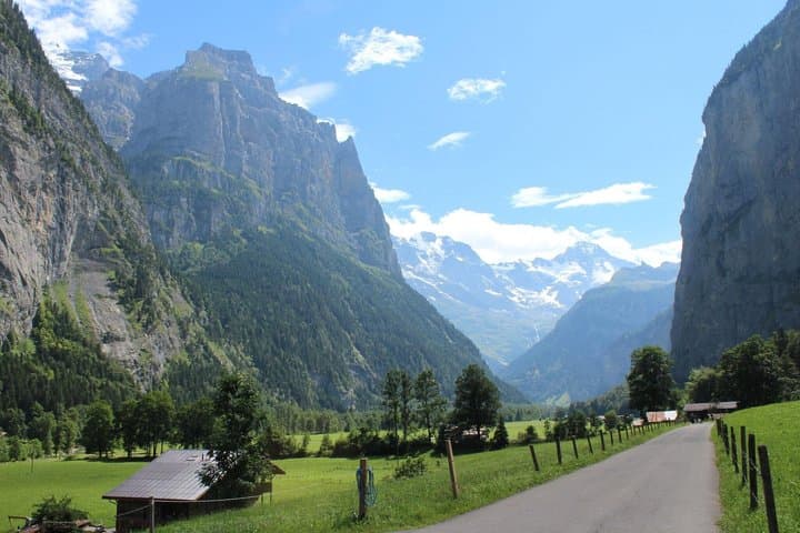 James Bond scenic car drive Experience