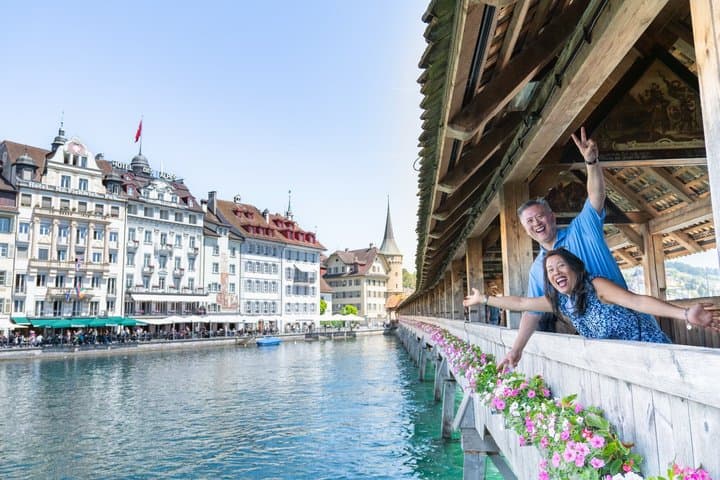 Lucerne: City Highlights Tour with Guide & Pro Photographer