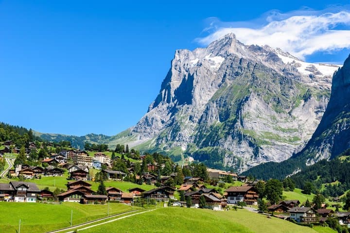From Zurich: Swiss Villages and Alpine Train in Small Group