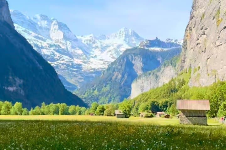 Zurich to Interlaken and Lauterbrunnen Private Tour