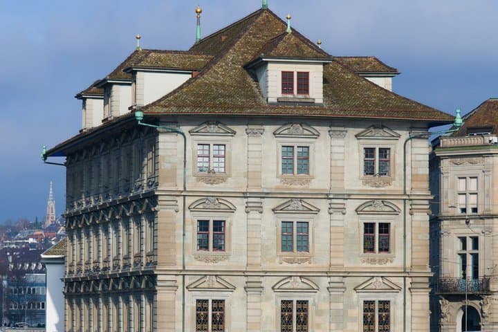 Zurich Old Town Self Guided Tour of Saints and Sausages