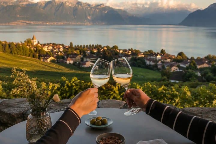 Lake Geneva Self-Guided Driving Audio Tour from Lausanne/Montreux