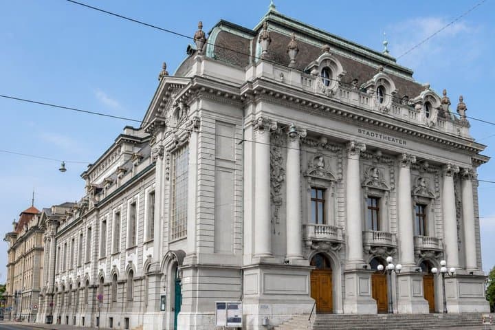 Bern Scavenger Hunt & Highlights Self-Guided Walking Tour