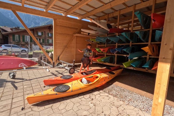 Kayak Tour of the Turquoise Lake Brienz