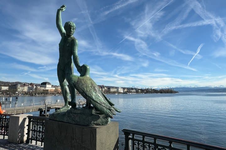 Private, excellent guided tour of Zurich (from CHF 21/pers.)
