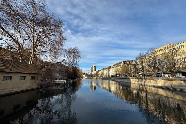 Zurich Open Top Bus Sightseeing Tour with Optional Boat Cruise