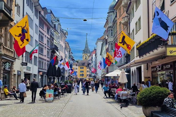 Zurich Open Top Bus Sightseeing Tour with Optional Boat Cruise