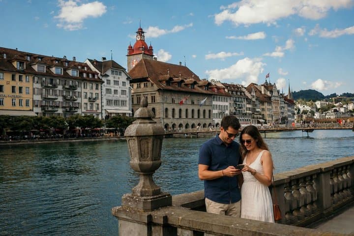 Lucerne Scavenger Hunt & Highlights Self-Guided Walking Tour