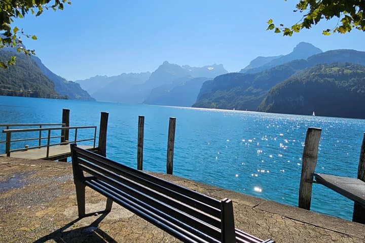 Peak to Peak Hike Private Tour in Switzerland