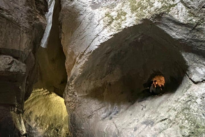 Hike Lauterbrunnen-Murren including Trummelbach Waterfalls Visit