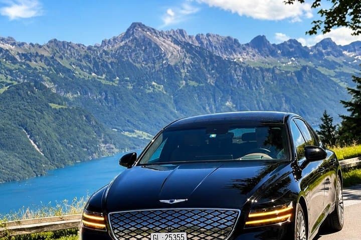Private Interlaken to Grindelwald Tour from Zurich