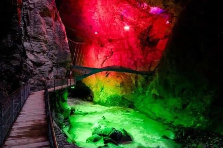 Glacier Canyon Grindelwald Nature and Adventure Experience