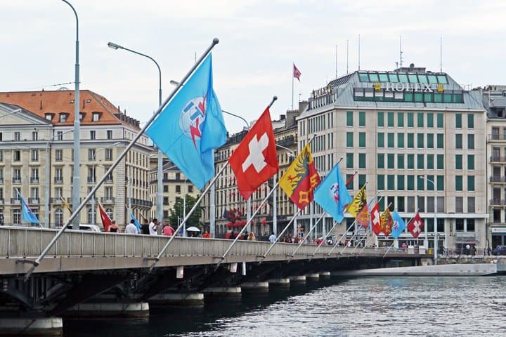 Geneva Walking Tour: Explore Top Sights & Hidden Gems