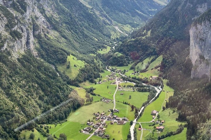 Basel to Lauterbrunnen, Mürren private transfer to 1 - 4 persons