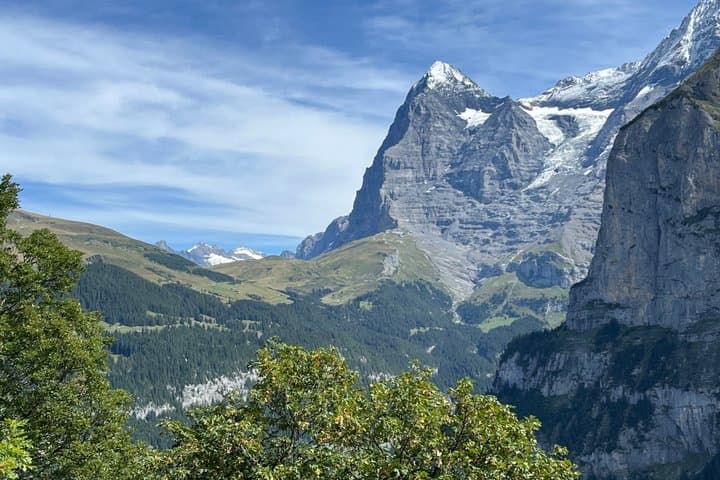 Basel to Lauterbrunnen, Mürren private transfer to 1 - 4 persons