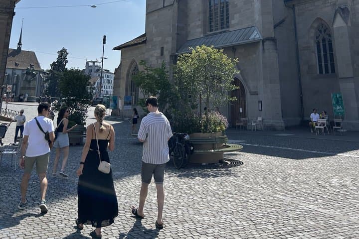 Outdoor Escape Game in Zurich The Locksmith's Vault