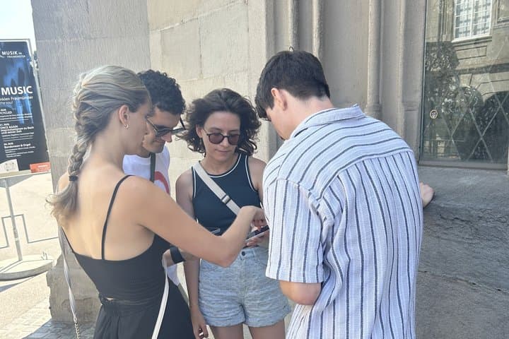 Outdoor Escape Game in Zurich The Locksmith's Vault