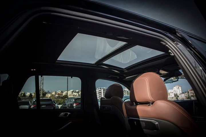 Transfer by Premium SUV Zurich Airport to or from Zurich City