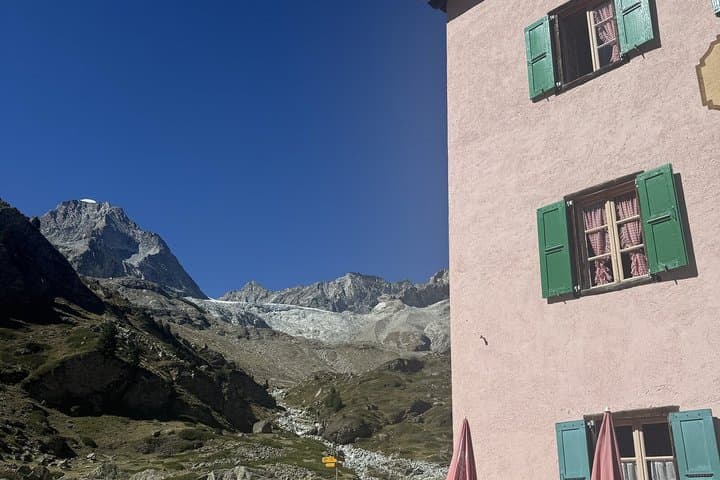 Full Day Hike to the Iconic Pink Hotel from Zermatt