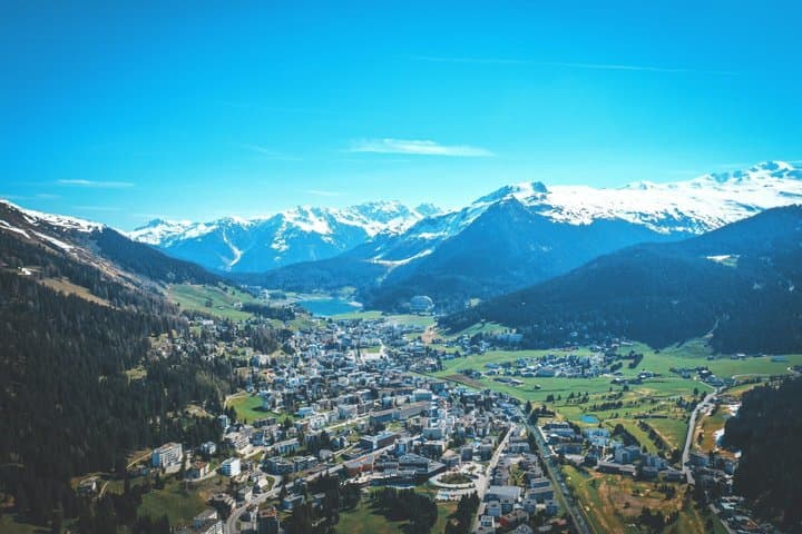 Private Transfer from Zurich Airport to Davos