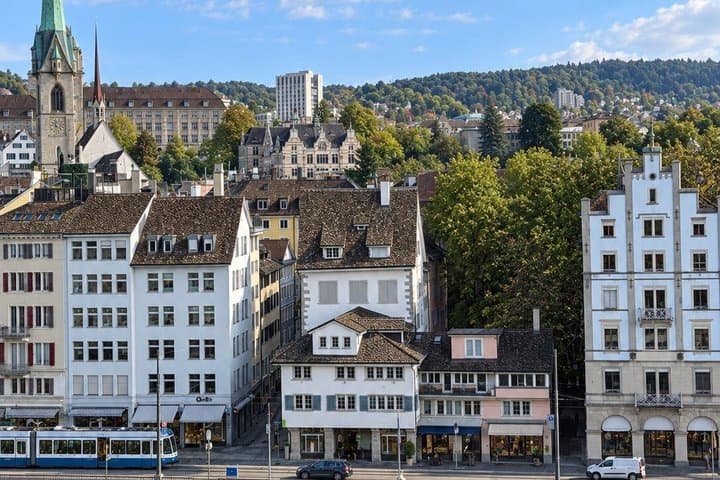 Podcast Tour Zurich Holy, Sinners and Swiss Francs