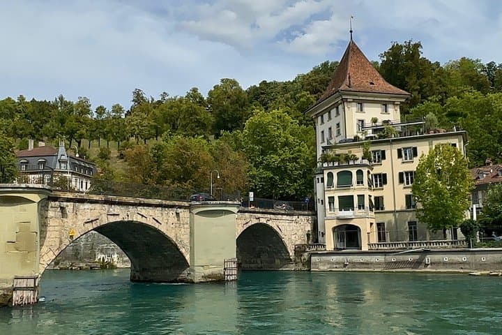 Private tour through Bern
