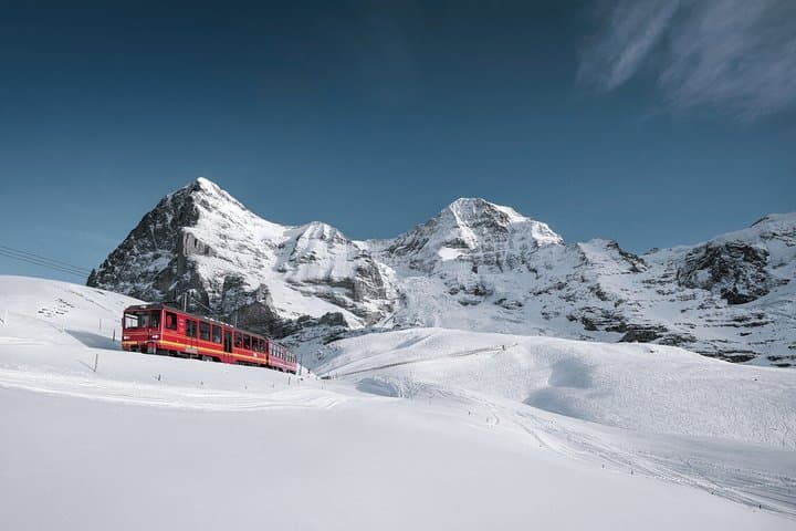 Lausanne: Day Trip to Interlaken & Jungfraujoch – Top of Europe
