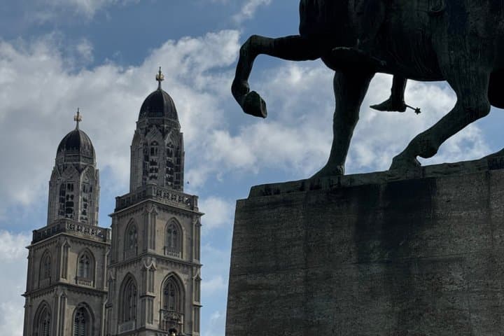 Zurich Running Tour Old Town and Lake with a Local Guide